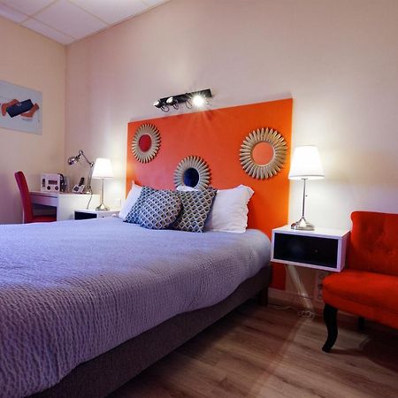 Logis Hotel Le Bocage Montmarault Exterior foto